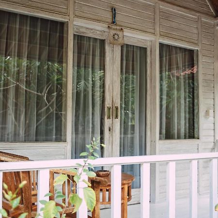 The Lucky Cottage Nusa Lembongan Exterior foto